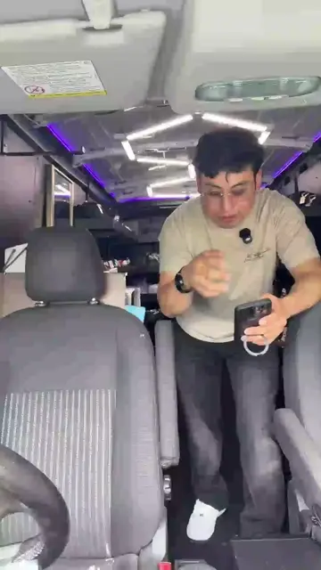 mi negocio mobil haciendo entregas a domicilio