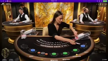 pairs with a 4card 21