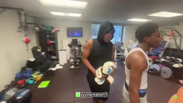 fight intro 😭😭😭