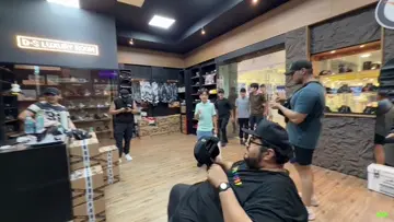 Esta gorra el que me gane a las vencidas
