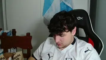1 PELADO CON RESACA Y 1 SOBRIO IN | Clip