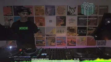 Drake Sub bomb W