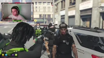 secuetrando un official