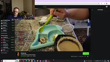 MEEYFİNİN ESPRİSİ SONRASI DODİ KAÇIYOR