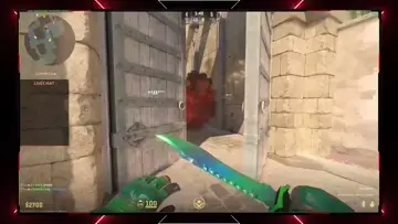 SHOWIING THEM HOW THE SCOUT WROKS