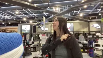 IRL mall cn mi bro XDD | Clip