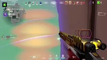 CLUTCH 1 V 4 (con final sorpresa)
