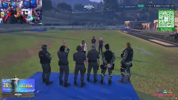Ele é contra a violência!! kkkkkkkkkk