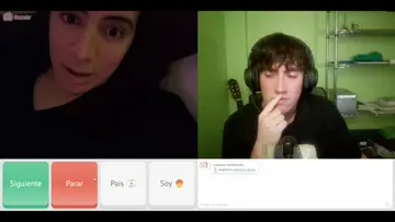 trava saca la lengua
