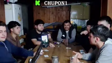 Que grande el apache participando del stream