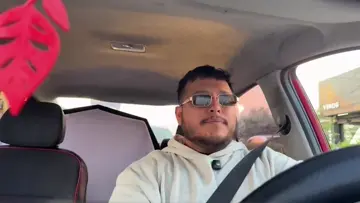 como salir de un estacionaminto 