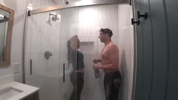 Ariel showers with sal