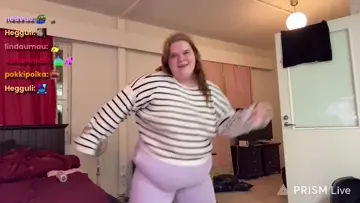 pimppi paljaana bailaamaan