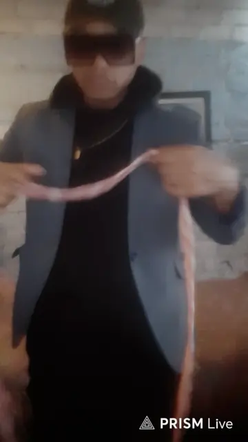 Como se hace el nudo de la corvata tmr