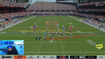 WILLIAMS ESCAPES THE POCKET