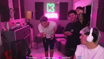 El de blanco dio un salto brutal con esa voz