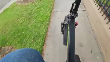 Bike Crash: Fonzo's wheel flys off!