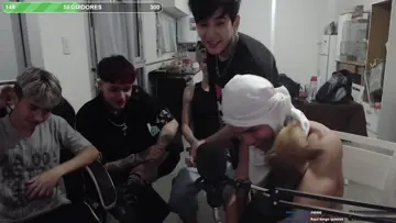 SE LO COJE EL PERRO CHILL DE COJONES