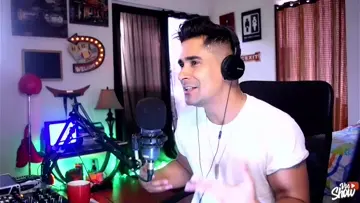 CUIDADO CON FINGIR QUE SIEMPRE ESTAS FELIZ