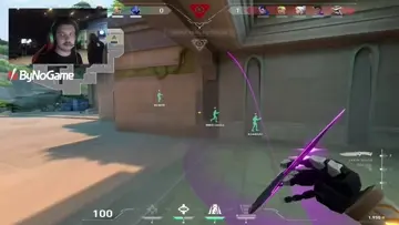 navLLL Ace!! ve kameraya selam