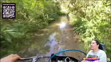 o cara pescou um peixe na trilha?
