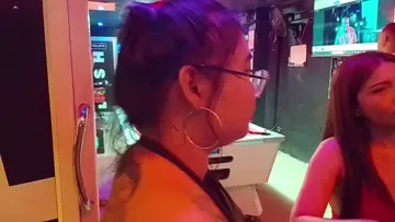Naughty Lemon squeeze 00 on Sky at LushLounge