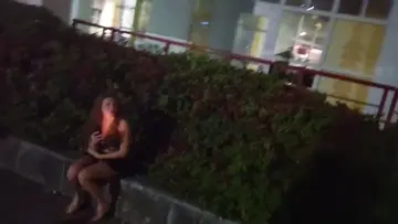 FARTS ON GIRL - DK