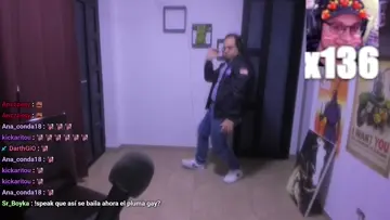 Techisor salió del closet.