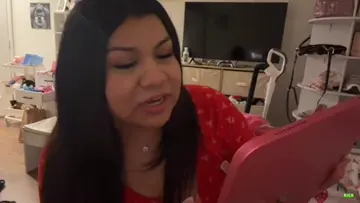 jacqueef reacts to jacqueef reacts to herself pt2