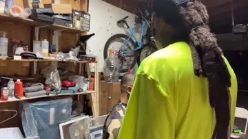 WILLIE THE BARBER