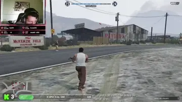 EL TIPO ME HIZO UNA POSE DE YOGA JAJA