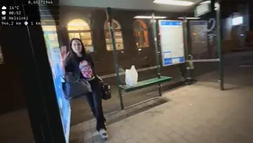 Naisiii hyökkäää mitä vittu. nuoleeeee!