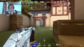 Clutch 4 vs 1