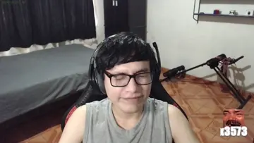 momo te haces el mewis pero bien q eres novelero