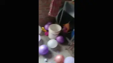 poping balloons 