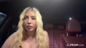Snow White 🤍 laughs at AB & white boys 