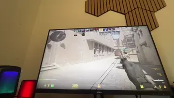 cs2 first clip