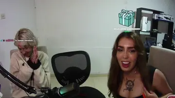 25 SUBS