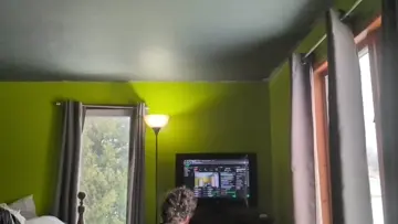 Howling Dog