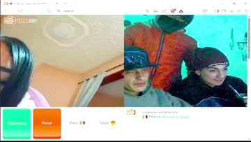 aca estan sus cejas jajajajaja