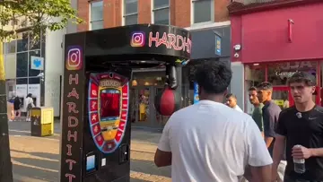 BOXING MACHINE