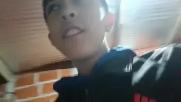 *TIRO El CELU Y LO RE CAGAN A PEDO JAJAJ*
