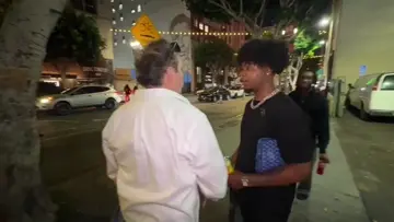 jalenfrfr white uncle throws up his set