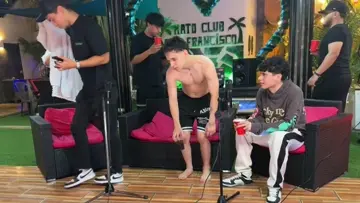 me la tiro toda en la cara