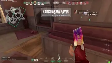 emotunu da attı