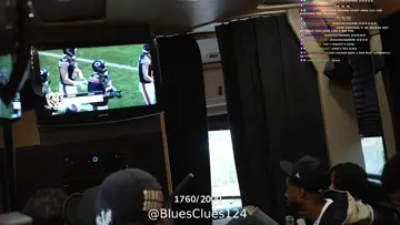 blueface kicks it with da homies on tour