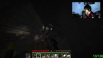 jugador de minecraft al minimo pixel de agua: