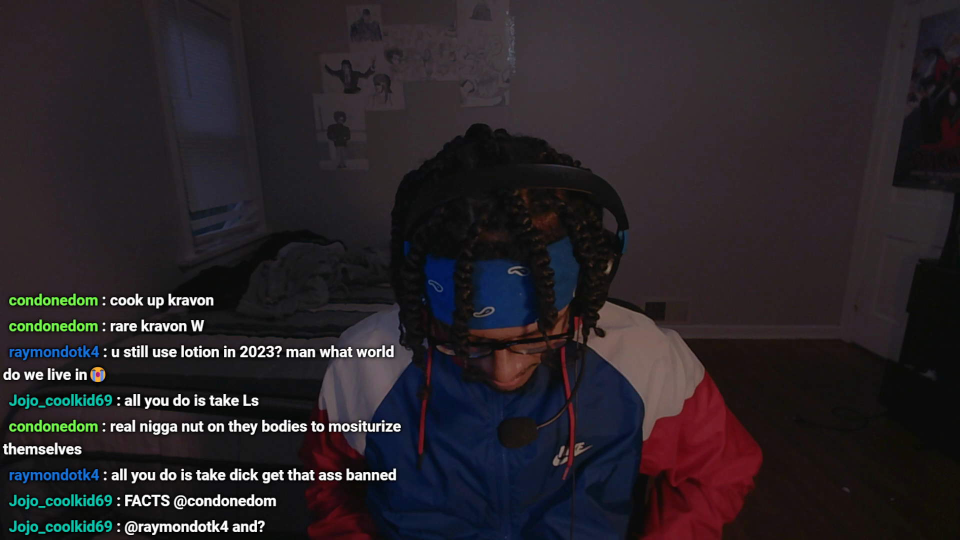 STREAMER GETS CAUGHT TOUCHING HIMSELF TO CHILDREN