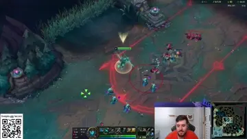 LUCCAZ ACCEZ SENDO SOLADO POR DEMON SOUZSA