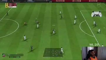 bola sobrando